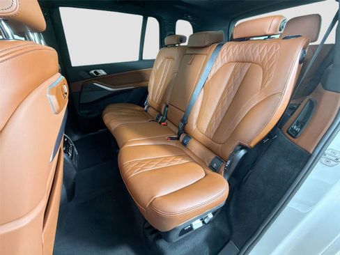 New 2027 BMW X7 xDrive40i w/ M Sport Package AWD/4WD image 24