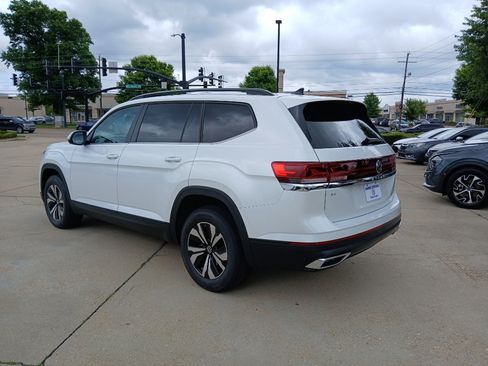New 2026 Volkswagen Atlas SE FWD image 5