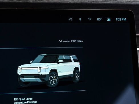 Used 2024 Rivian R1S Adventure AWD/4WD image 19