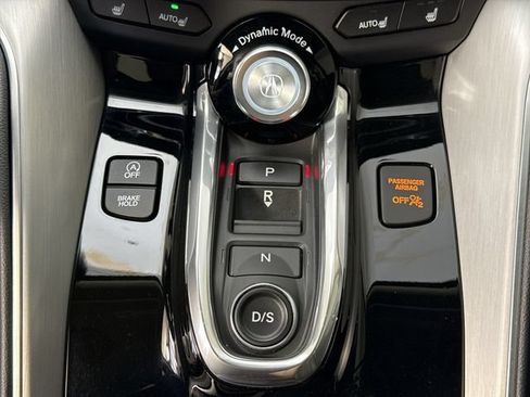 Used 2022 Acura TLX FWD image 17