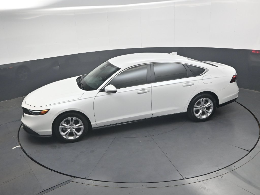 Certified 2025 Honda Accord LX image 18