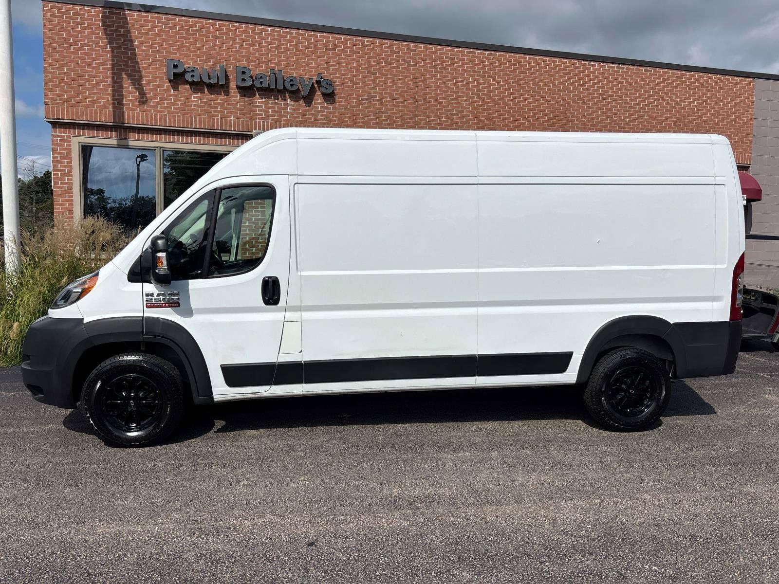 Used 2021 RAM ProMaster 2500 FWD image 3