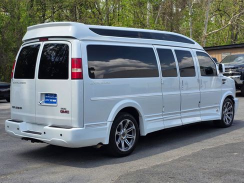 Used 2018 GMC Savana 2500 Extended w/ Enhanced Convenience Package image 7