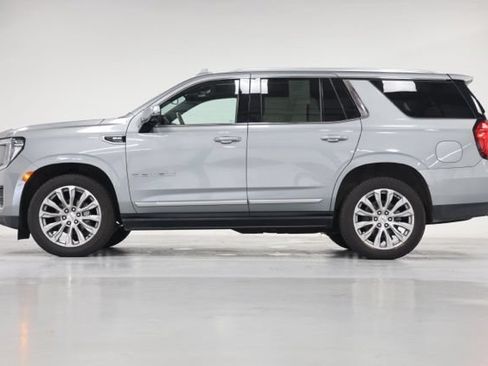 Used 2023 GMC Yukon Denali AWD/4WD image 9