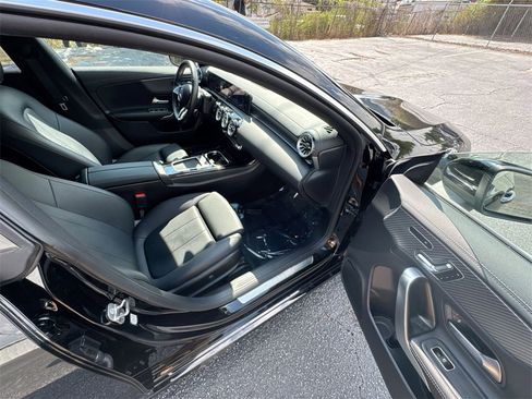 Used 2024 Mercedes-Benz CLA 250 4MATIC w/ Exclusive Package image 31
