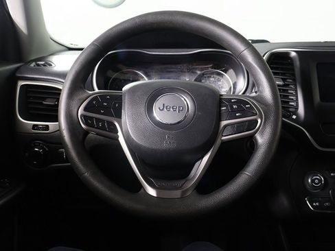 Used 2021 Jeep Cherokee Latitude AWD/4WD image 31