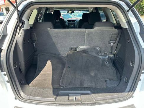 Used 2016 Chevrolet Traverse LT image 23