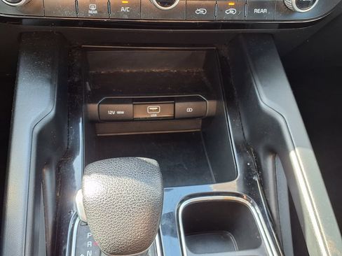 Used 2021 Kia Telluride LX FWD image 35