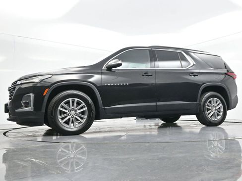 Used 2022 Chevrolet Traverse LT image 46