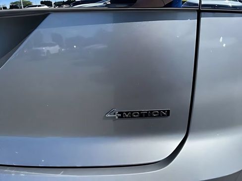 Used 2023 Volkswagen Atlas Cross Sport SEL Premium R-Line AWD/4WD image 14