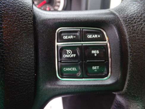 Used 2016 RAM 1500 4x4 Crew Cab Outdoorsman image 15