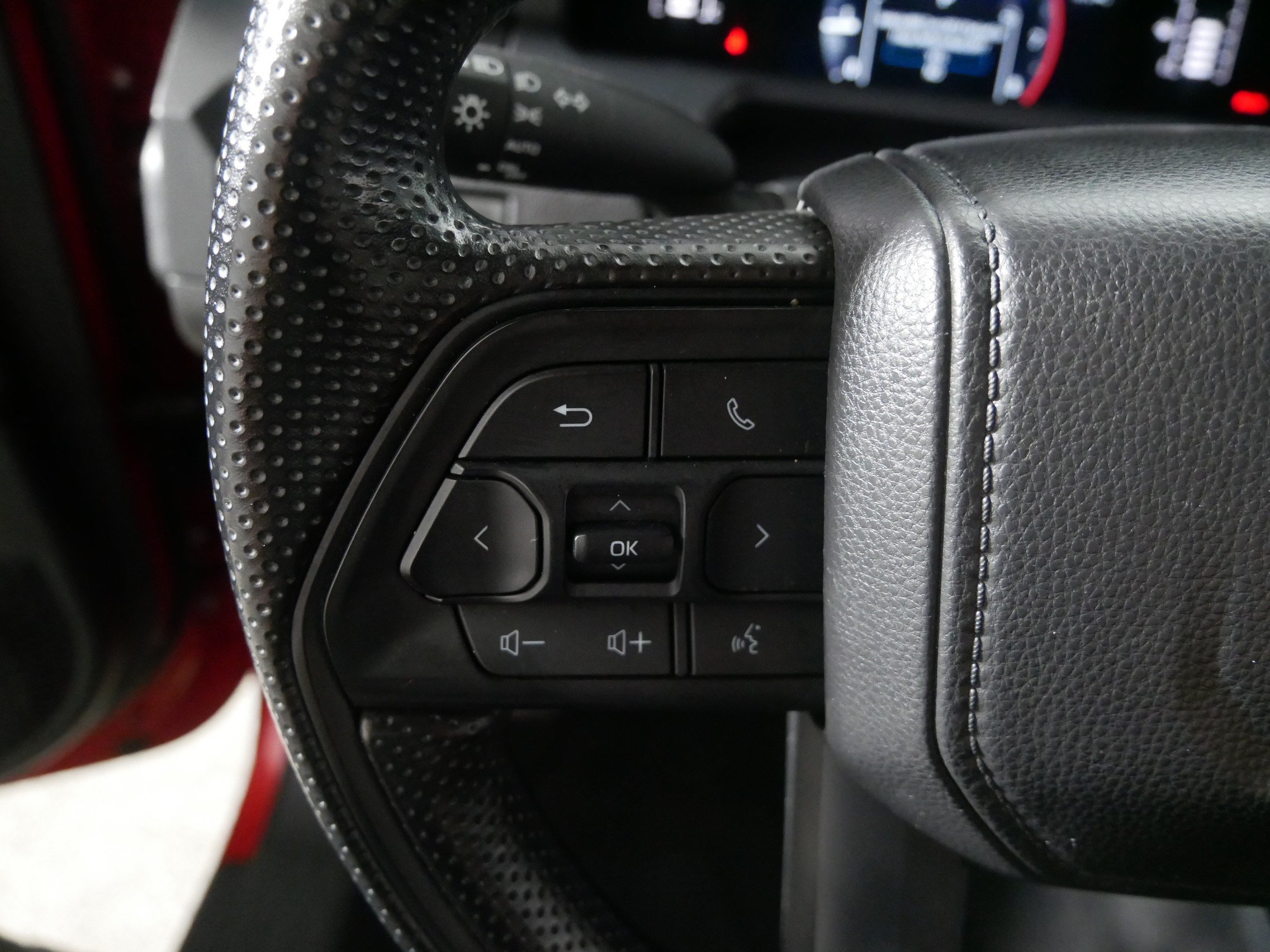 Used 2025 Toyota Tacoma SR AWD/4WD image 27