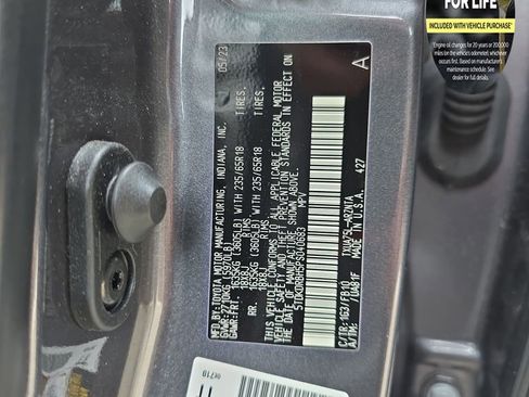 Used 2023 Toyota Highlander LE AWD/4WD image 36