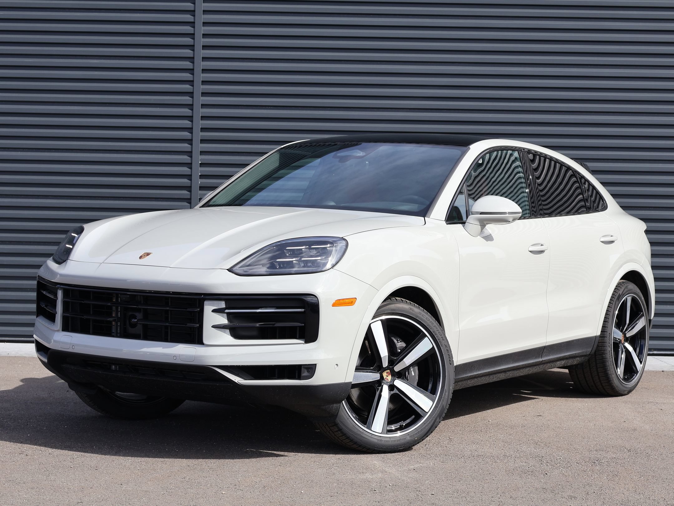 New 2026 Porsche Cayenne Coupe AWD/4WD image 1