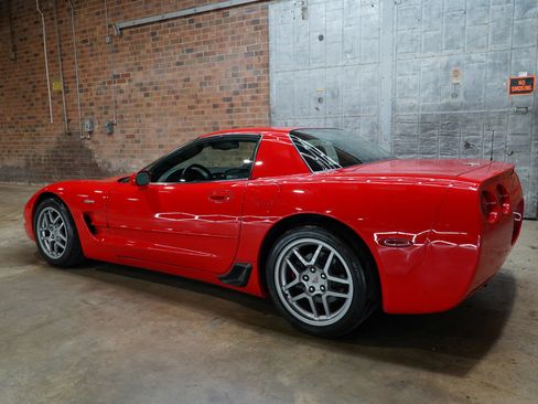 Used 2003 Chevrolet Corvette Z06 RWD image 11