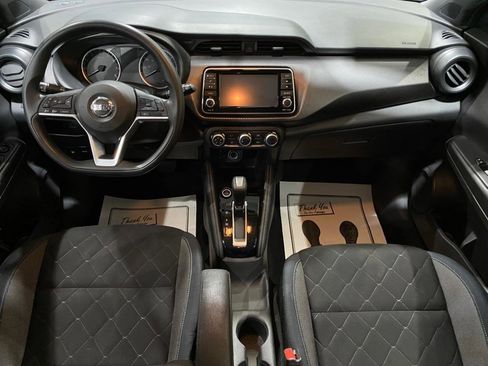 Used 2018 Nissan Kicks S image 15