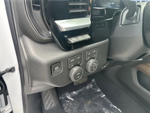 New 2026 Chevrolet Silverado 3500 High Country w/ High Country Premium Package AWD/4WD image 13