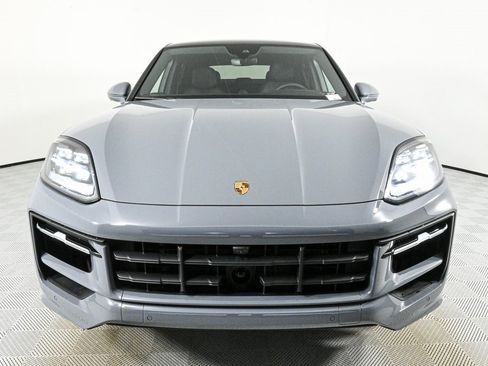 New 2025 Porsche Cayenne Coupe image 36