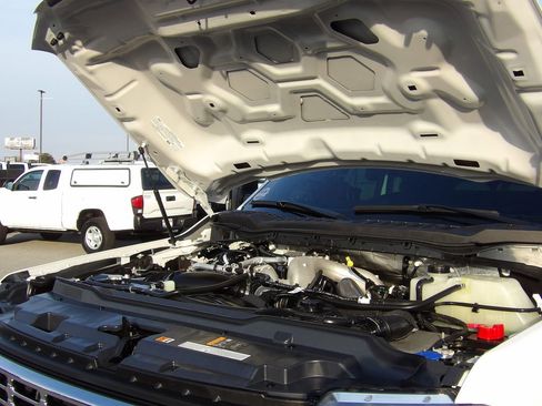 Used 2024 Ford F550 4x4 Crew Cab Super Duty image 47