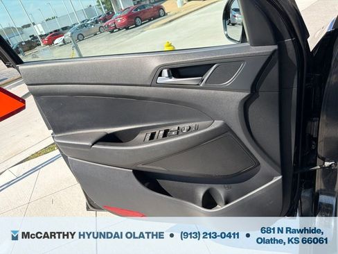 Used 2017 Hyundai Tucson SE FWD image 25
