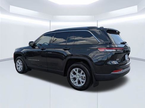 Used 2024 Jeep Grand Cherokee Limited image 6