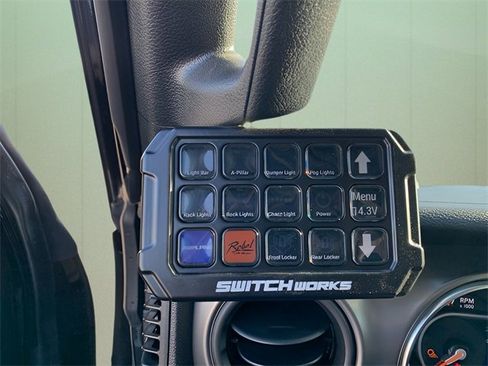 Used 2023 Jeep Gladiator Sport image 47