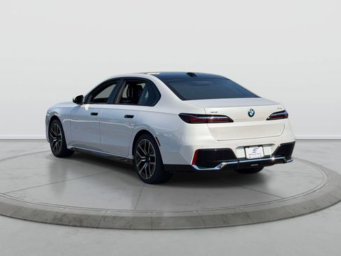 Used 2026 BMW 740i xDrive AWD/4WD image 4