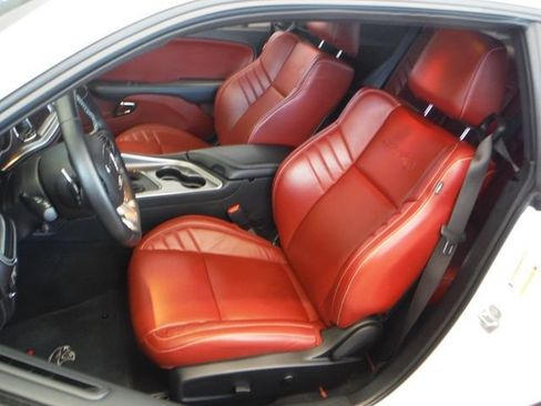 Used 2022 Dodge Challenger SRT Hellcat RWD image 4