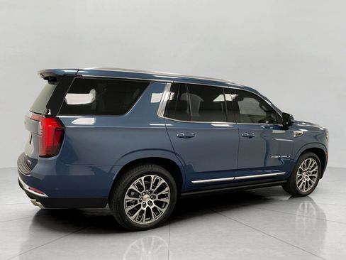 Certified 2026 GMC Yukon Denali w/ Denali Reserve Package AWD/4WD image 3