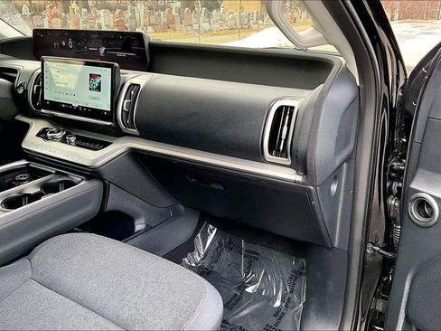 Certified 2025 Ford Expedition Max Active image 15