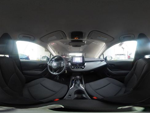 Used 2025 Toyota Corolla LE FWD image 36