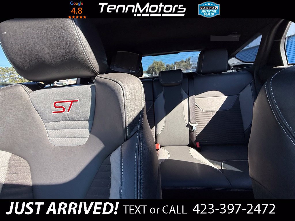 Used 2015 Ford Focus ST w/ Equipment Group 401A FWD image 22
