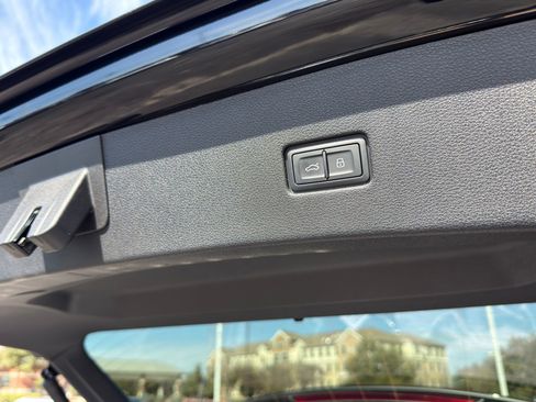 New 2026 Audi SQ8 Prestige image 31