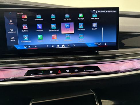 Used 2025 BMW i7 xDrive60 w/ Executive Package AWD/4WD image 21