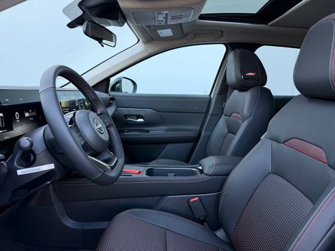 New 2026 Nissan Kicks SR w/ SR Premium Package image 15