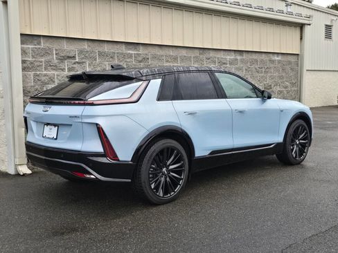 New 2026 Cadillac Lyriq Premium Sport image 8