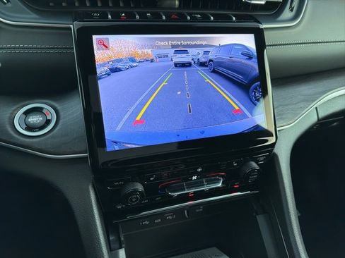 New 2025 Jeep Grand Cherokee L Limited image 18