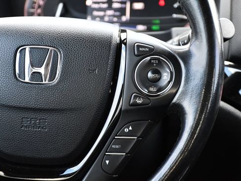 Used 2017 Honda Ridgeline RTL-E image 25