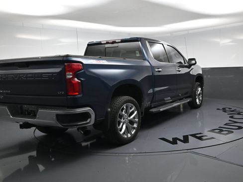 Used 2020 Chevrolet Silverado 1500 LTZ w/ LTZ Plus Package AWD/4WD image 17