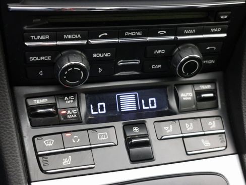 Used 2013 Porsche 911 Carrera 4S image 28