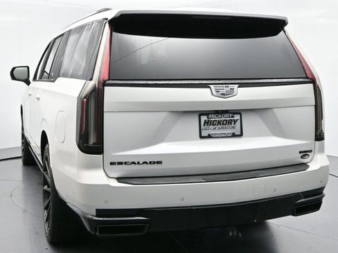 Used 2021 Cadillac Escalade ESV Sport Platinum AWD/4WD image 6
