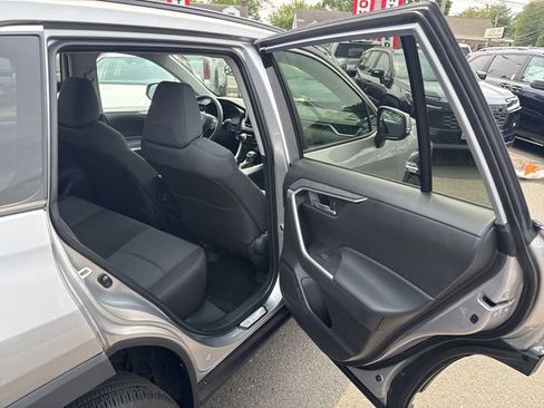 Used 2024 Toyota RAV4 XLE w/ Convenience Package AWD/4WD image 30