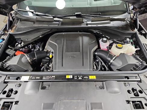 Used 2025 Land Rover Range Rover Sport Autobiography AWD/4WD image 32