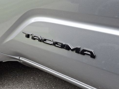 New 2025 Toyota Tacoma TRD Sport image 5