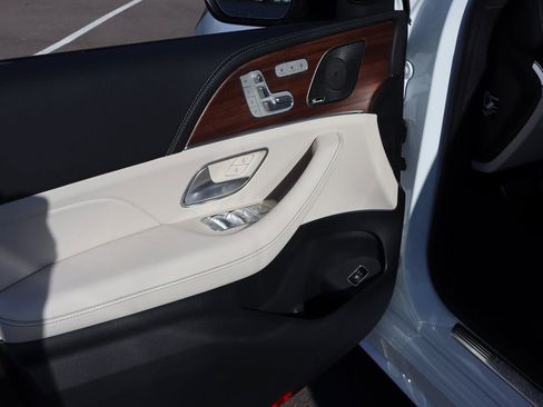 New 2026 Mercedes-Benz GLS 450 4MATIC image 30