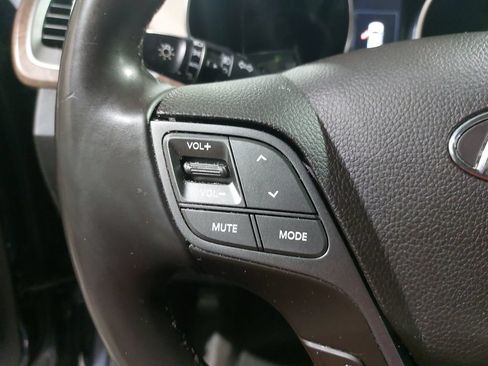 Used 2018 Hyundai Santa Fe Sport w/ 2.4L Tech Package 04 FWD image 17