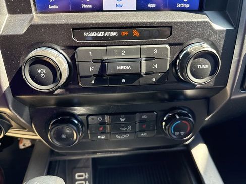 Used 2020 Ford F150 XLT w/ Equipment Group 302A Luxury AWD/4WD image 16