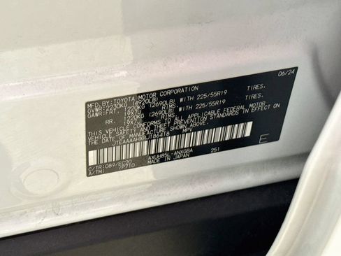 Certified 2024 Toyota Venza Nightshade AWD/4WD image 30