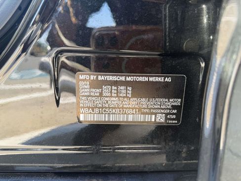 Used 2019 BMW 530e xDrive w/ Convenience Package AWD/4WD image 8