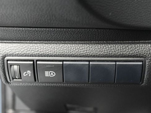 Used 2021 Toyota Corolla LE image 16